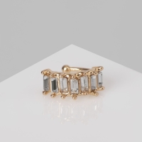 Серьга «Кафф» искры, цвет белый в золоте Серьга «Кафф» искры, цвет белый в золоте