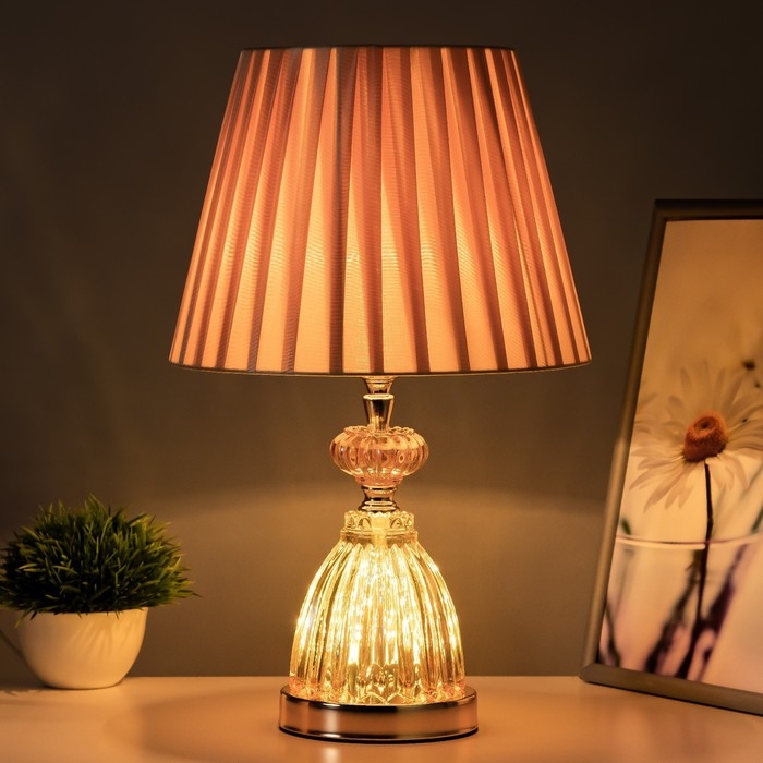 Лампа настольная с подсветкой "Яна" 1x60Вт E27 золото 25х25х43 см RISALUX