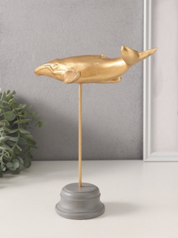 Сувенир полистоун "Золотой кит" 20х11х22,5 см