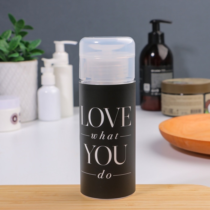 Флакон с помпой &laquo;Love what you do&raquo;, 150 мл, цвет чёрный/белый