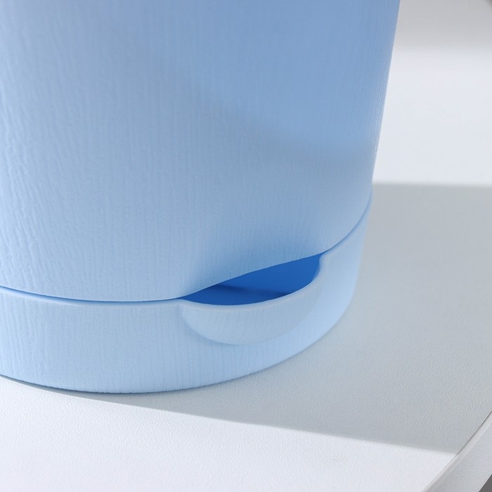 Горшок для цветов с прикорневым поливом «Альянс», 1 л, d=13 см, h=12 см, цвет голубой Горшок для цветов с прикорневым поливом «Альянс», 1 л, d=13 см, h=12 см, цвет голубой