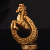 Фигура "Конь с подковой" 10х6х4 см, бронза