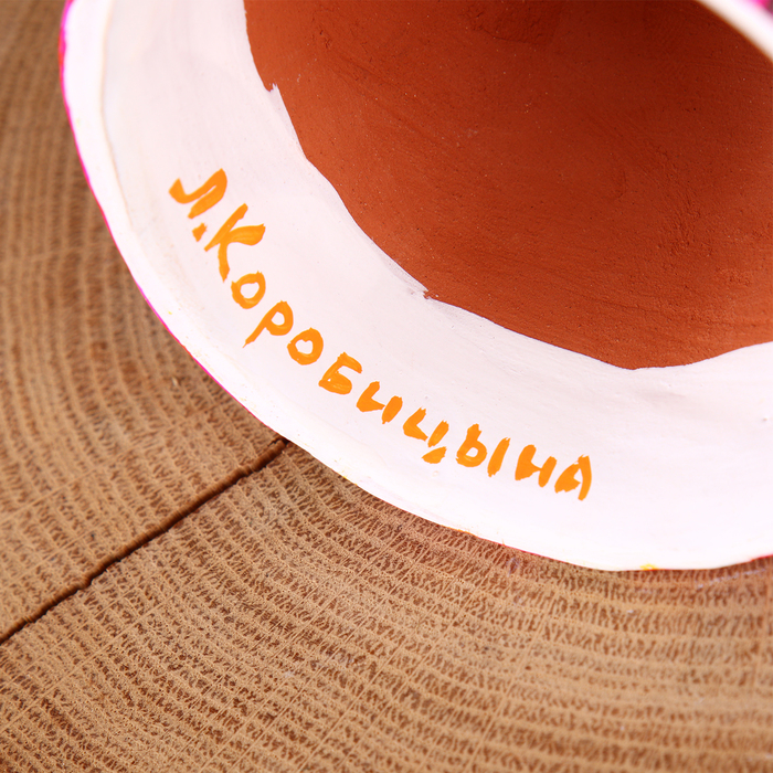 Дымковская игрушка "Барыня-водоноска"