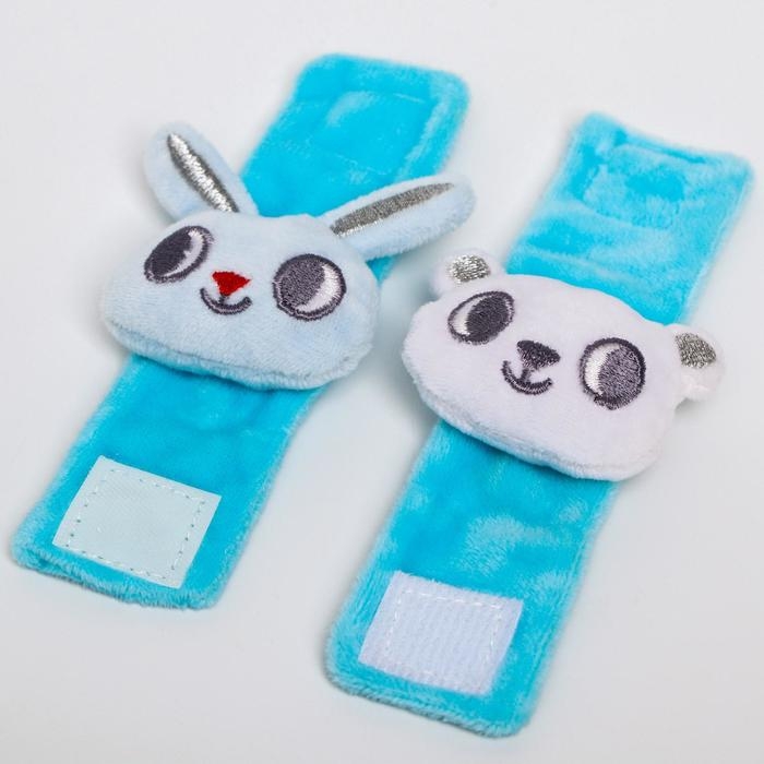 Подарочный набор для малыша: носочки погремушки + браслетики погремушки &laquo;Сказка на Новый Год&raquo;, подарочная упаковка