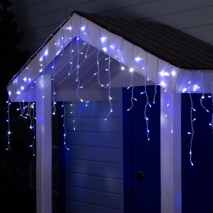 Гирлянда &laquo;Бахрома&raquo; 4 &times; 0.6 м, IP44, белая нить, 180 LED, свечение бело-синее, мигание, 220 В