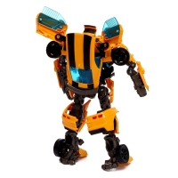 Робот &laquo;Автобот&raquo;, трансформируется