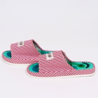 Массажер Tour Ma Line для ступней ног, тапочки, 35-38 размер. 1 пара Массажер Tour Ma Line для ступней ног, тапочки, 35-38 размер. 1 пара