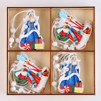 Набор новогодних подвесок &laquo;Дед Мороз и Снегурочка&raquo; 12 шт., МИКС