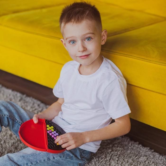 Настольная игра-головоломка на логику «ЛогикУМ», 180 заданий, 1 игрок, 7+ Настольная игра-головоломка на логику «ЛогикУМ», 180 заданий, 1 игрок, 7+