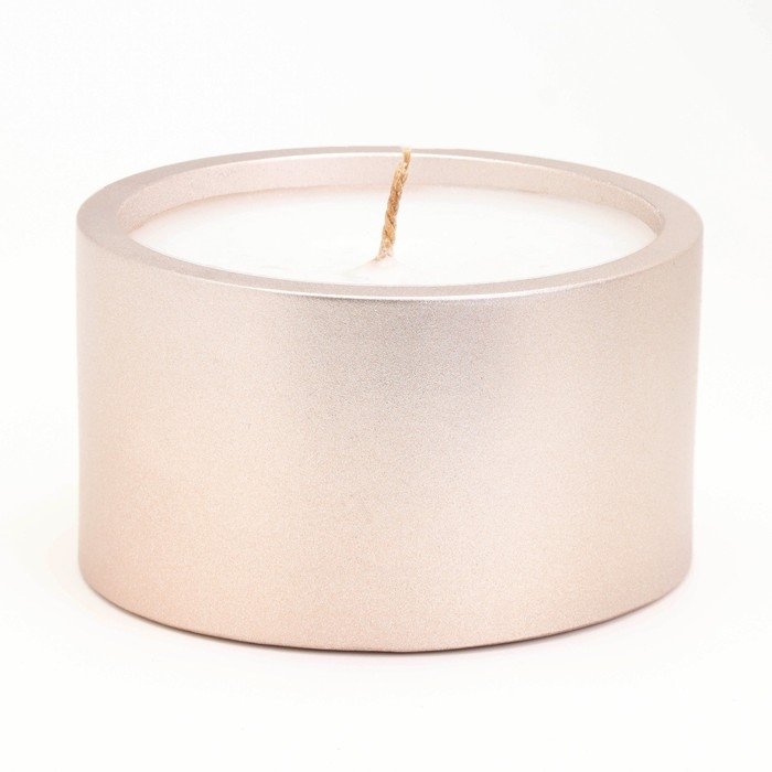 Свеча &laquo;Цилиндр&raquo; в подсвечнике из гипса, 11,5х11,5х6,5 см, шампань