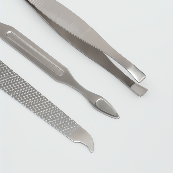 Набор маникюрный «Paris», 6 предметов, в футляре, в PVC - пакете, рисунок МИКС Набор маникюрный «Paris», 6 предметов, в футляре, в PVC - пакете, рисунок МИКС