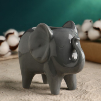 Кашпо "Слон Платон" серый, 16х9х13см Кашпо "Слон Платон" серый, 16х9х13см