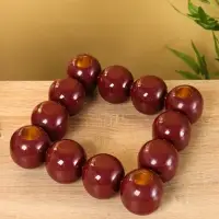 Подсвечник на 4 свечи &laquo;Бусы&raquo;, с 12 сферами, 20.5&times;20.5&times;5.5 см, сливовый