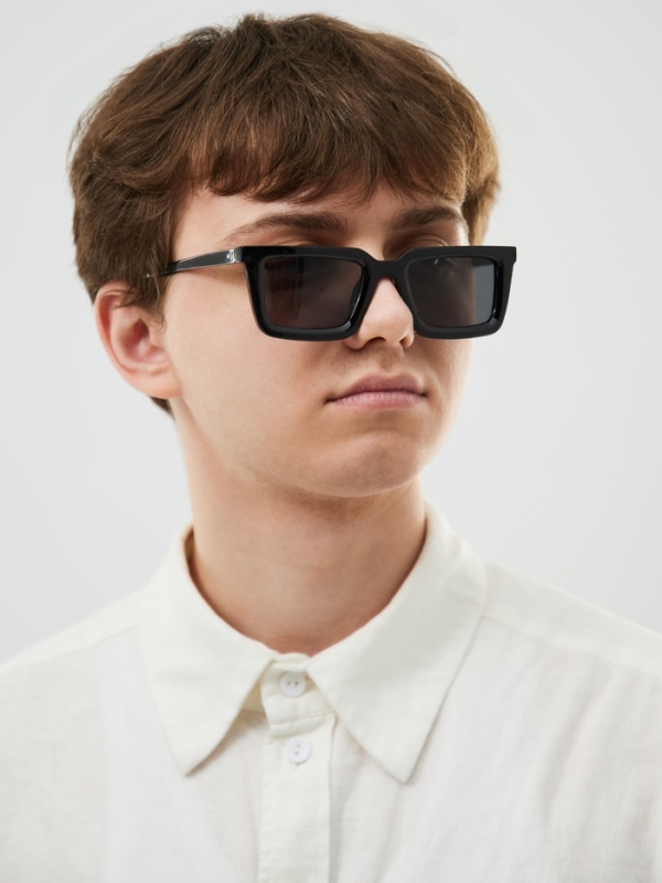 Очки солнцезащитные мужские, uv 400, ширина 14.7 см, дужка 14.2 см, линза 6.7 х 4.5 см