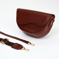 Сумка женская мессенджер на молнии, цвет красно-коричневый Сумка женская мессенджер на молнии, цвет красно-коричневый