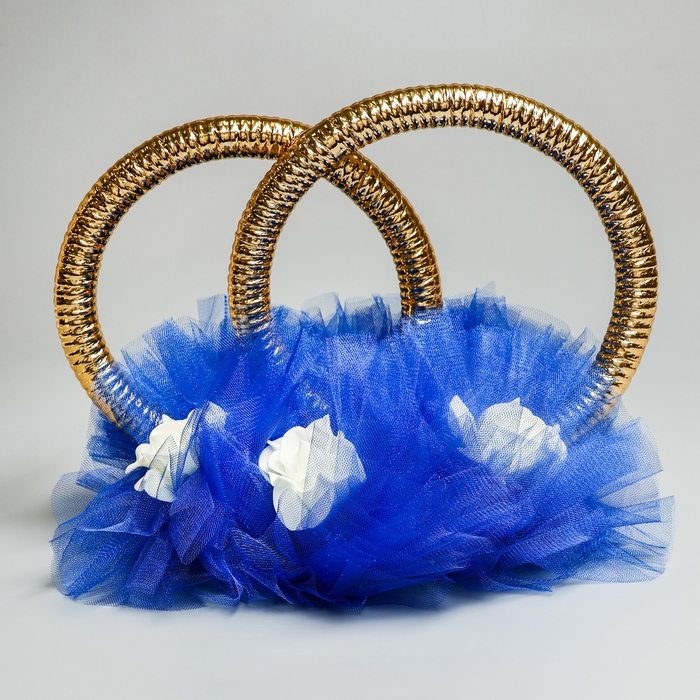 Фата на капот с кольцами из фатина на угол, синий Фата на капот с кольцами из фатина на угол, синий