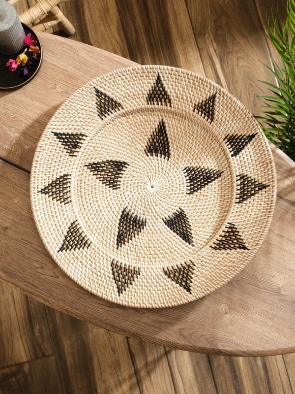 Тарелка декоративная плетеная ротанг "Узор 3", 50х50х5 см