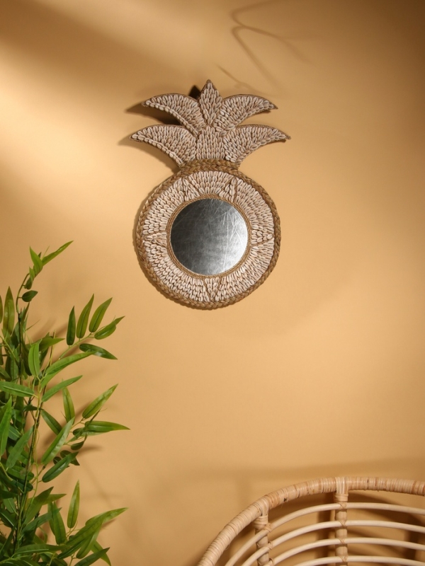 Зеркало настенное 32х50 см (декорировано ракушкой) Зеркало настенное 32х50 см (декорировано ракушкой)