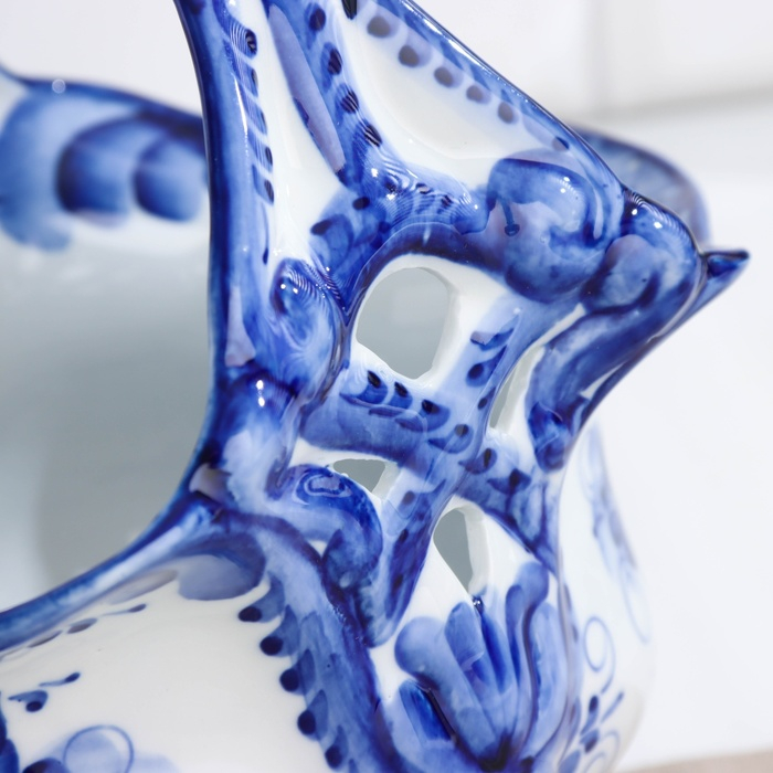 Конфетница &laquo;Весна&raquo;, 21&times;13&times;18 см, гжель