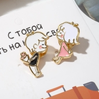 Набор значков (2 шт.) &laquo;Мальчик и девочка&raquo;, цветной в золоте