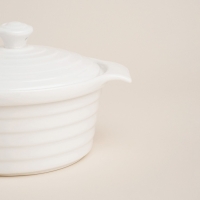 Кастрюля из жаропрочной керамики SL Home &laquo;Санторини&raquo;, 340 мл, 16&times;13,5&times;6 см, цвет белый