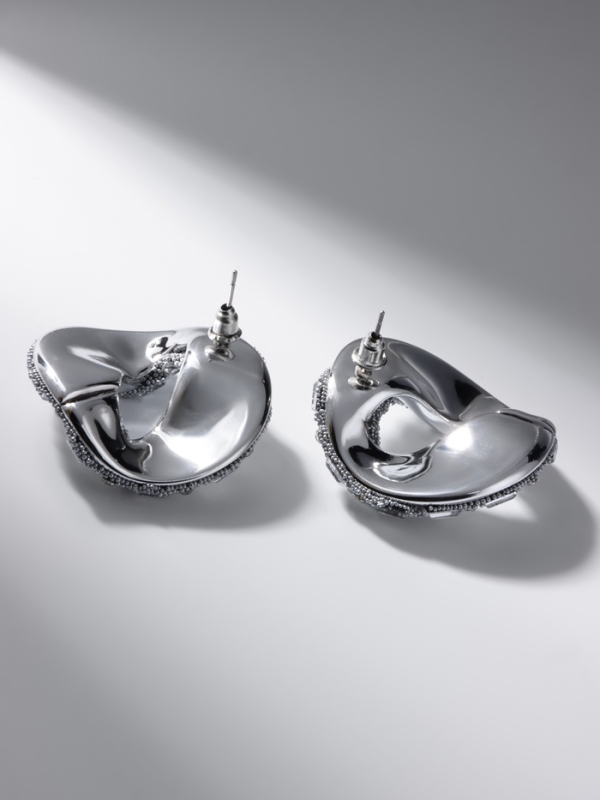 Серьги со стразами &laquo;Блеск&raquo; бублик, белые в серебре