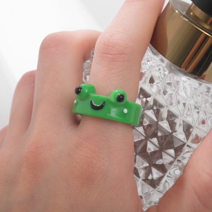 Кольцо &laquo;Лягушка&raquo;, цвет зелёный, 17 размер