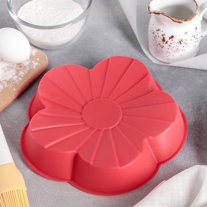 Форма для выпечки Доляна &laquo;Цветок&raquo;, силикон, 20&times;20&times;4 см, цвет красный