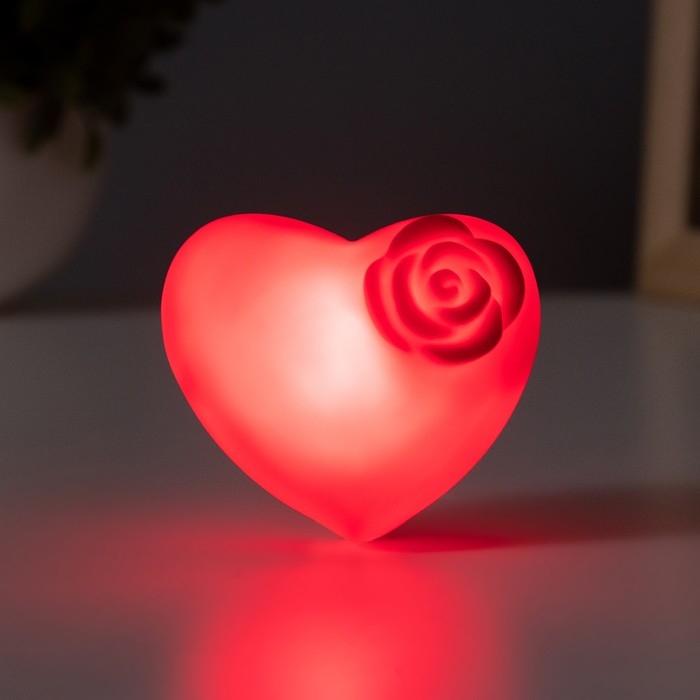 Ночник Сердце с цветочком LED красный 3,2х6х6,5 см