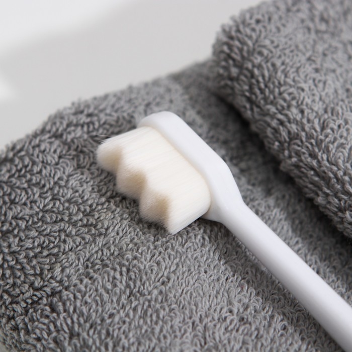 Сверхмягкая зубная щётка, 10000 щетинок, ребристая, белая Сверхмягкая зубная щётка, 10000 щетинок, ребристая, белая