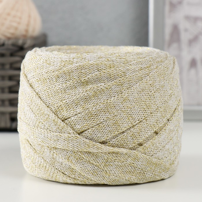 Трикотажная пряжа "Риббон" с люрексом 85м/170&plusmn;5 гр (Белый, люрекс: Золото)