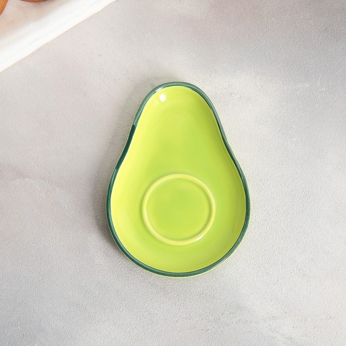 Чайная пара керамическая &laquo;Авокадо&raquo;, кружка 100 мл, блюдце 14х10 см, цвет зелёный-коричневый