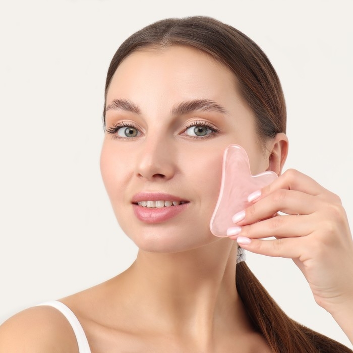 Массажёр гуаша &laquo;Сердце&raquo;, 8,5 &times; 5,5 см, цвет розовый