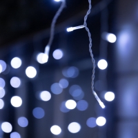 Гирлянда «Бахрома» 12 × 0.7 м, IP44, УМС, белая нить, 240 LED, свечение белое, мерцание, 220 В Гирлянда «Бахрома» 12 × 0.7 м, IP44, УМС, белая нить, 240 LED, свечение белое, мерцание, 220 В