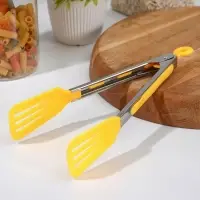 Щипцы кулинарные Доляна &laquo;Лопатка&raquo;, 25&times;5 см, цвет жёлтый