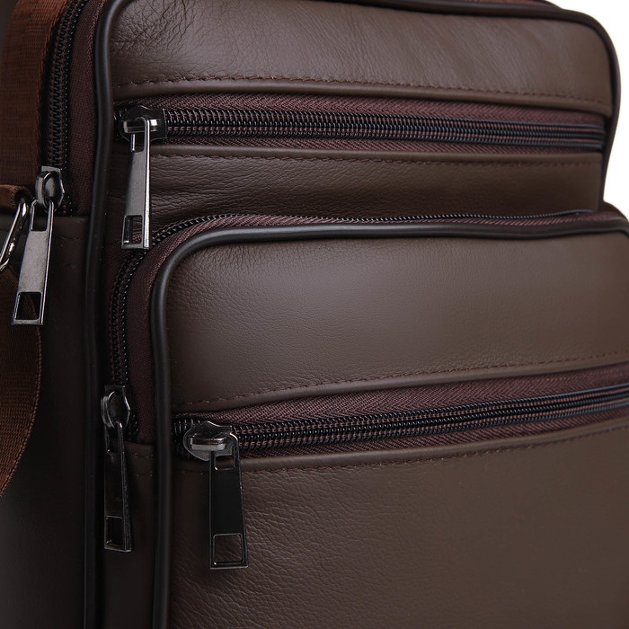 Сумка мужская на молниях, длинный ремень, цвет коричневый Сумка мужская на молниях, длинный ремень, цвет коричневый