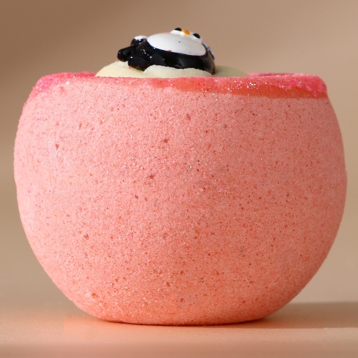 Бомбочка для ванны с игрушкой ЧИСТОЕ СЧАСТЬЕ &laquo;Пингвин&raquo;, 130 г, Новый Год