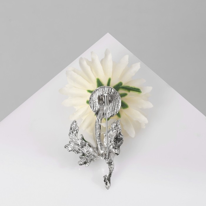 Брошь &laquo;Цветок&raquo; хризантема, цвет бело-зелёный в серебре