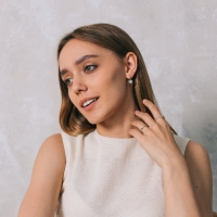 Серьги со стразами &laquo;Магия&raquo; сердечки, цвет белый в золоте