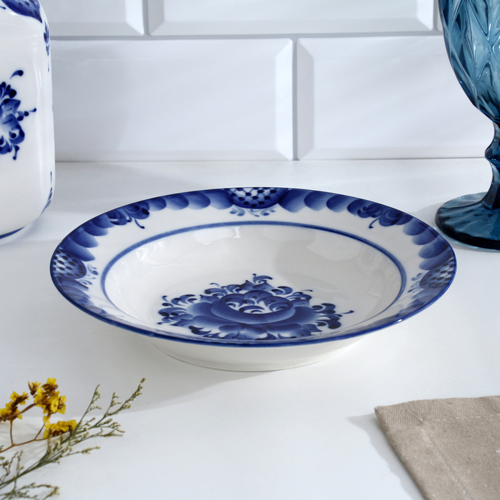 Тарелка &laquo;Цветы&raquo;, глубокая, D=20 см, H=4 см, гжель