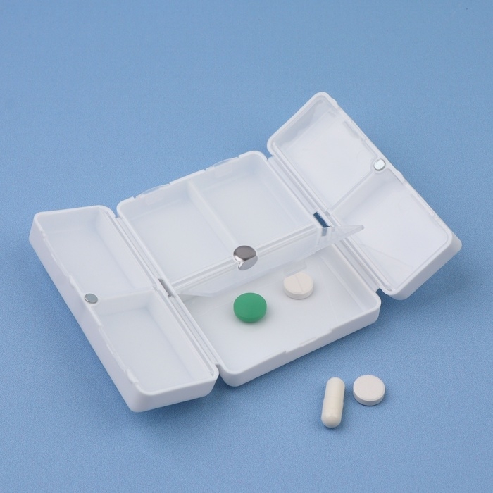 Таблетница - органайзер, 10 &times; 7 &times; 2,5 см, 7 секций, цвет белый