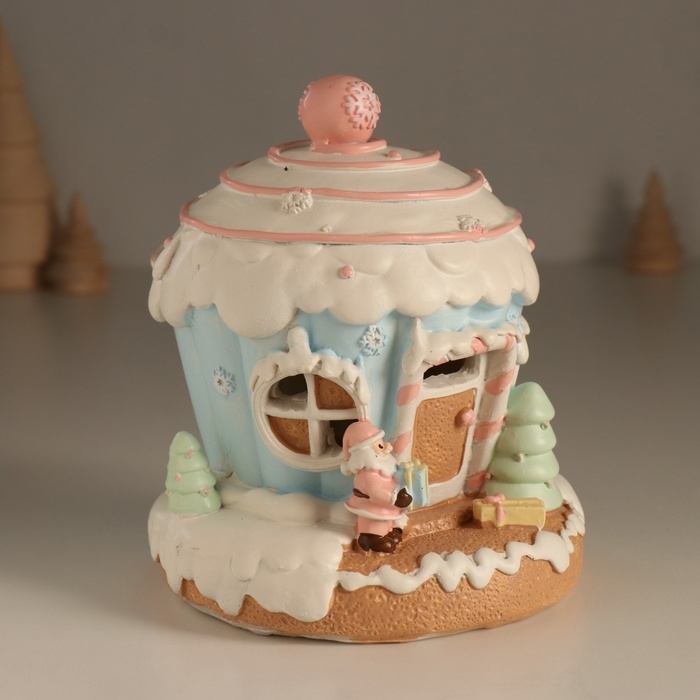 Сувенир полистоун свет "Пряничный домик-кекс, с дедом Морозом" зефирный 12х12х14 см