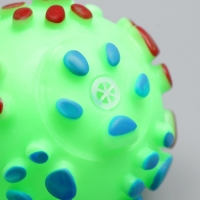 Игрушка пищащая "Мяч Лапка"для собак, 6,5 см, зелёная Игрушка пищащая "Мяч Лапка"для собак, 6,5 см, зелёная