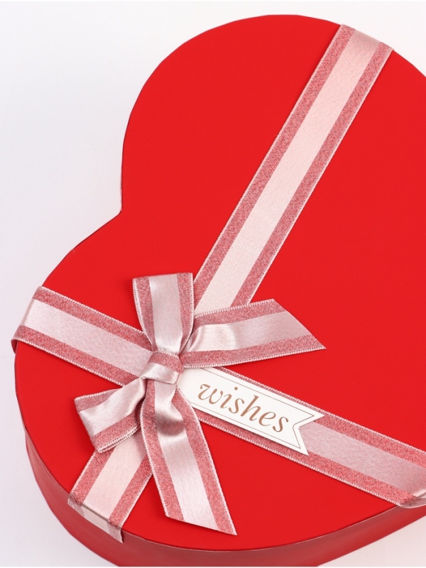 Набор коробок 3 в 1 сердца 31 х 27 х 13,3; 28 х 25 х 11,7; 26 х 23 х 10,3 см