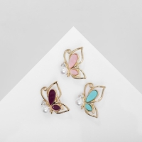 Брошь &laquo;Бабочка&raquo; с жемчужиной, цвет МИКС в золоте (неделимая фасовка 12 шт., цена за шт.)