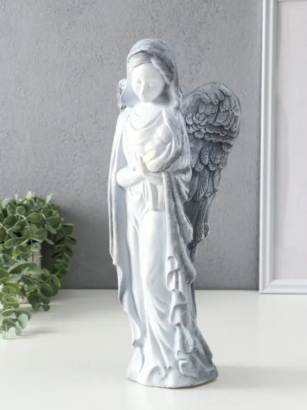 Фигура "Ангелина с младенцем" 17х10х40см, антик