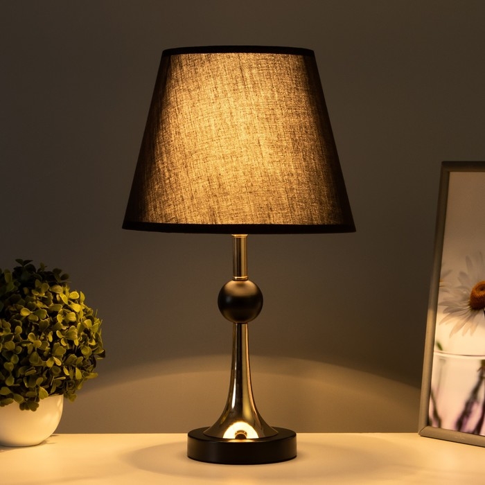 Настольная лампа "Глафира" Е27 40Вт черно-золотой 25х25х43 см