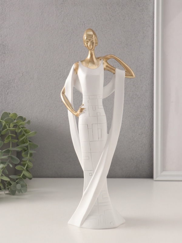 Сувенир полистоун "Девушка в белом платье с палантином" золото 12х7х31,5 см