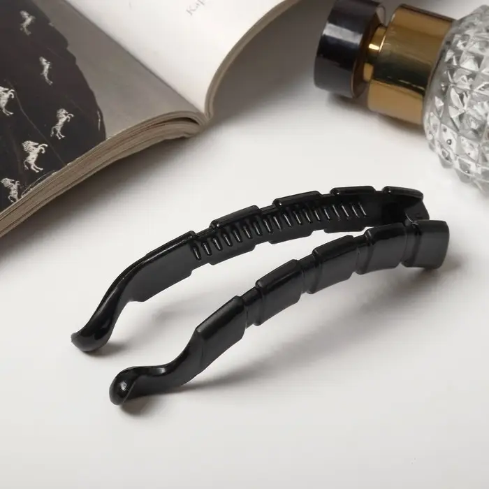 Банан для волос &laquo;Классика&raquo;, пряжки, 10 см, чёрный