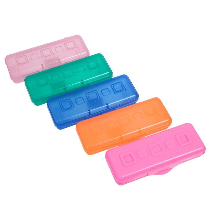 Пенал-футляр Calligrata Пенал-футляр Calligrata "Школьный", 80 х 205 х 38 мм, полупрозрачный. пластиковый, микс